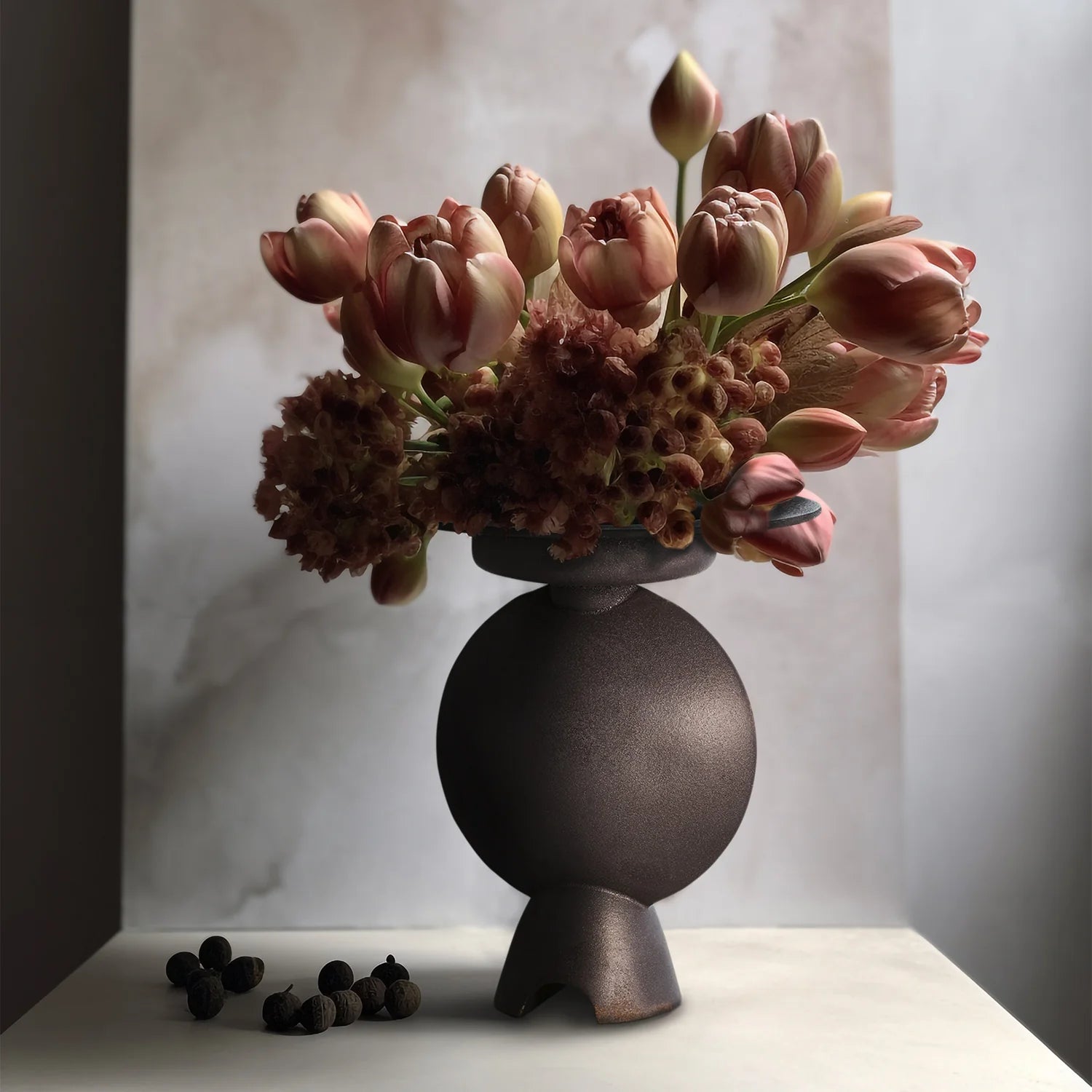 Black Geometric Vases